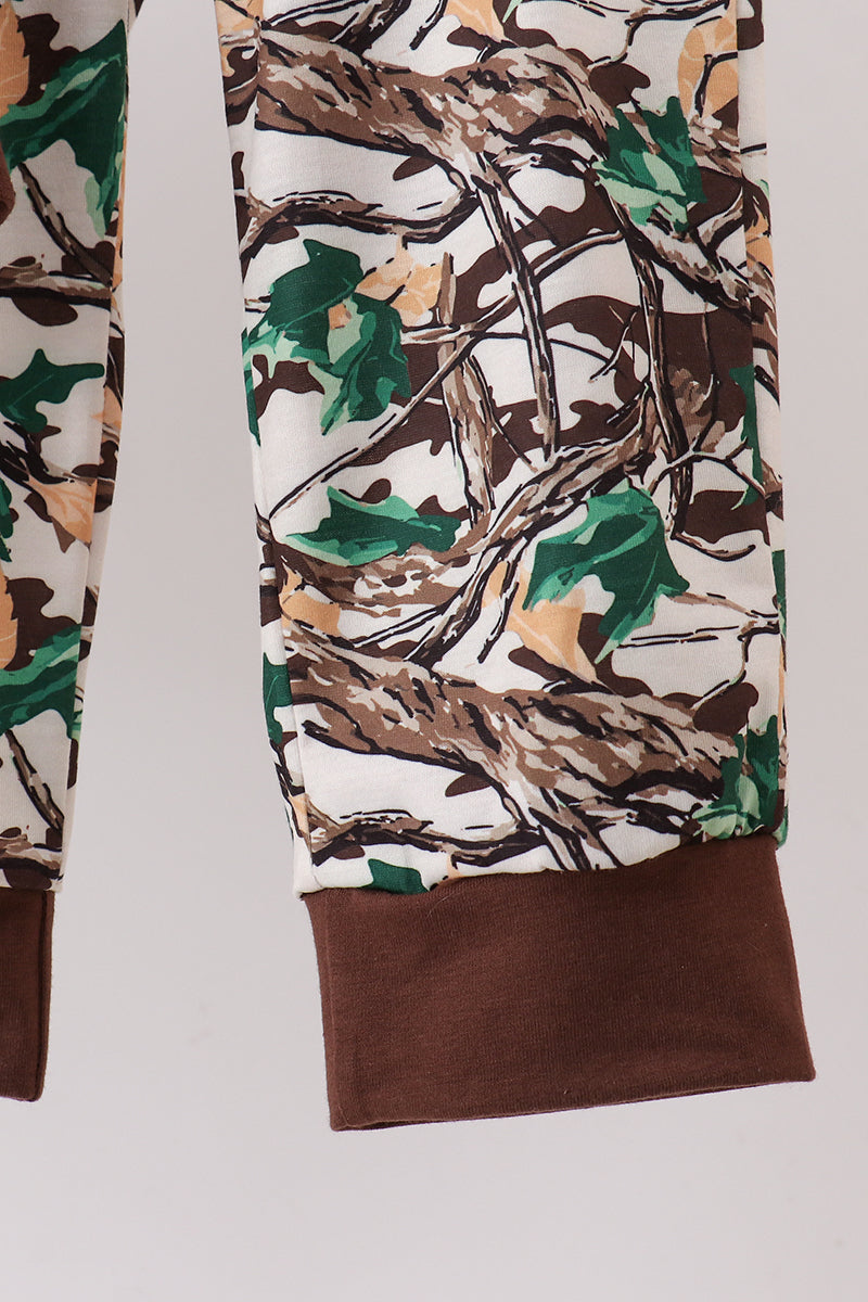  Aaria Tees