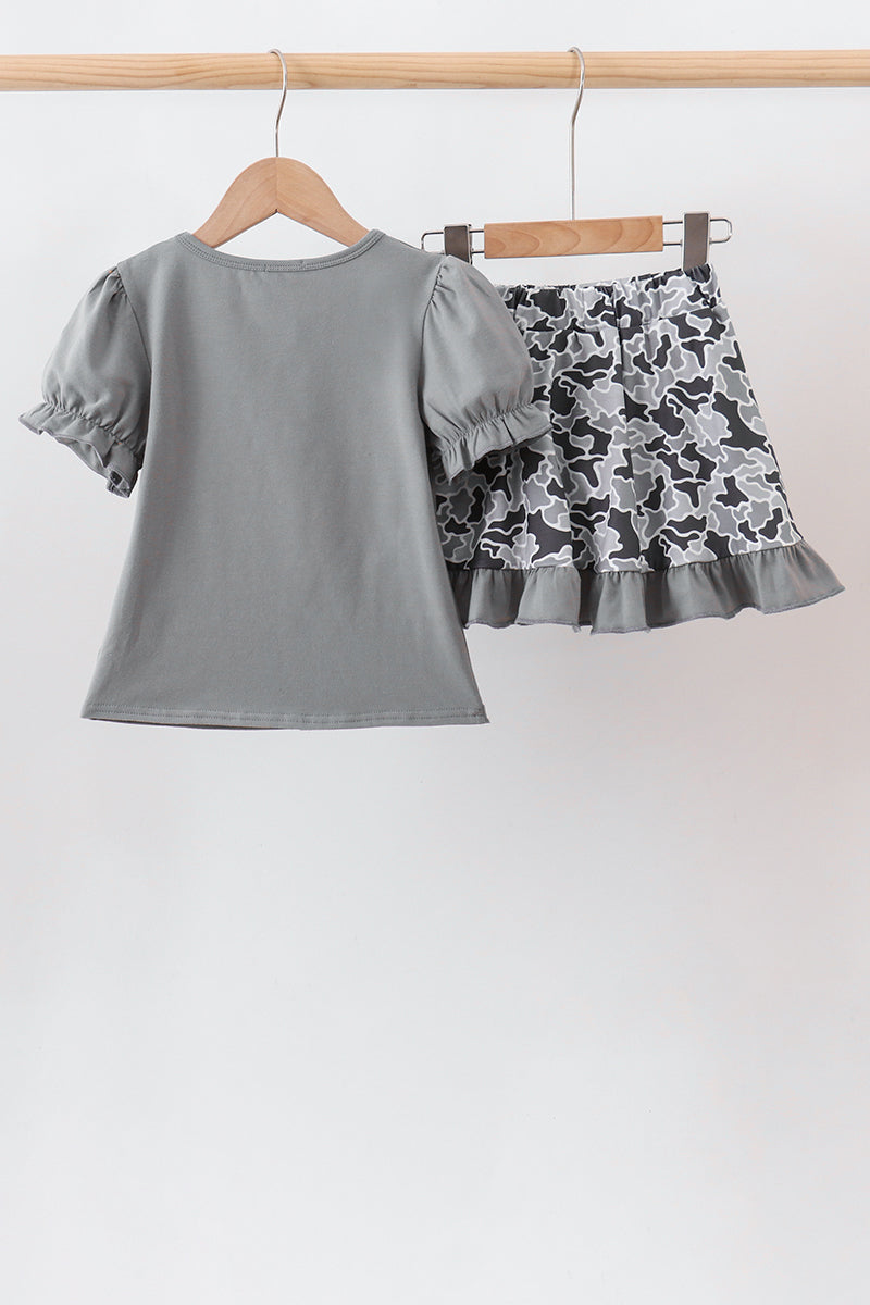  Aaria Tees
