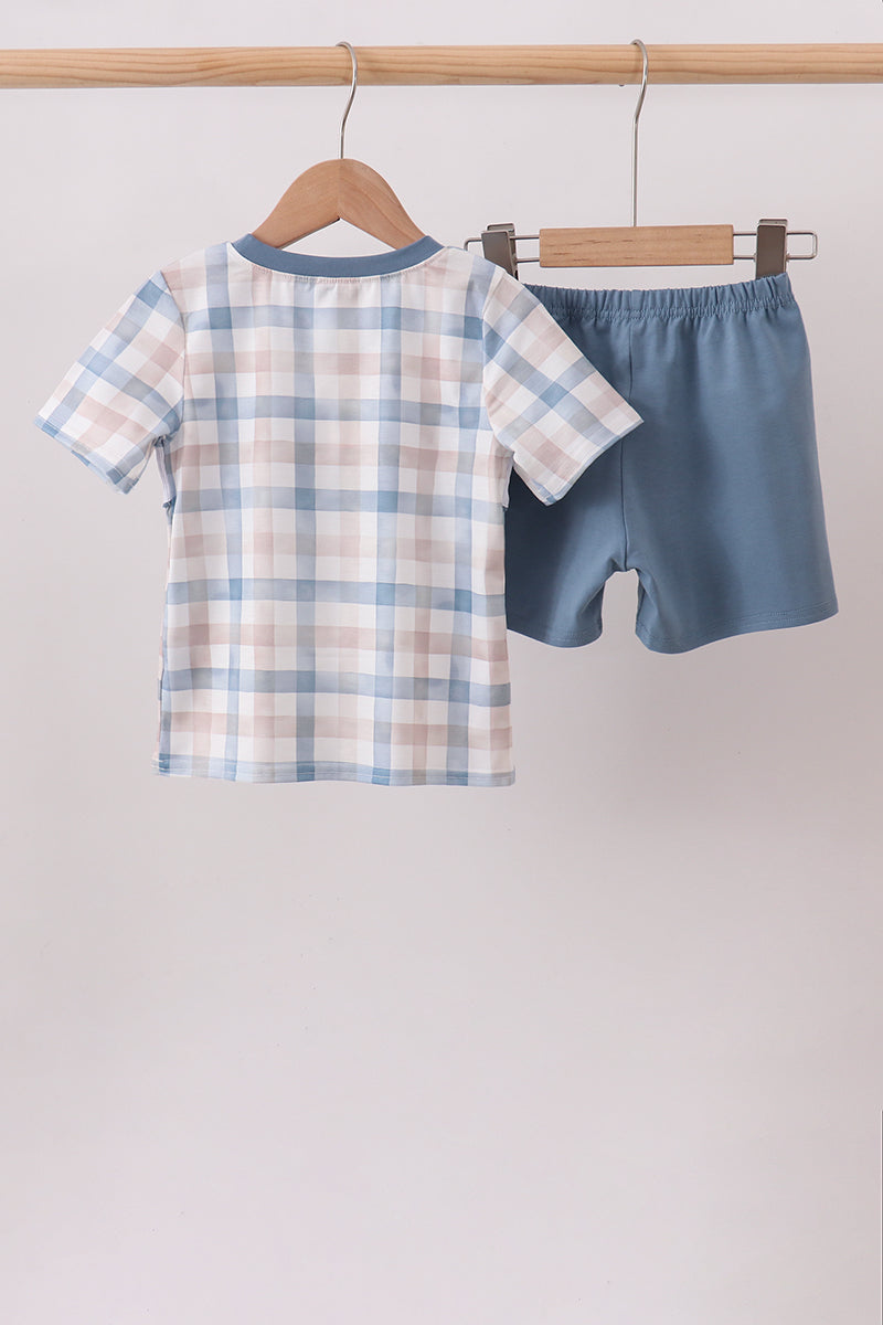  Aaria Tees