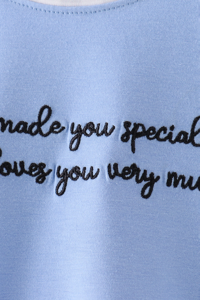  Aaria Tees
