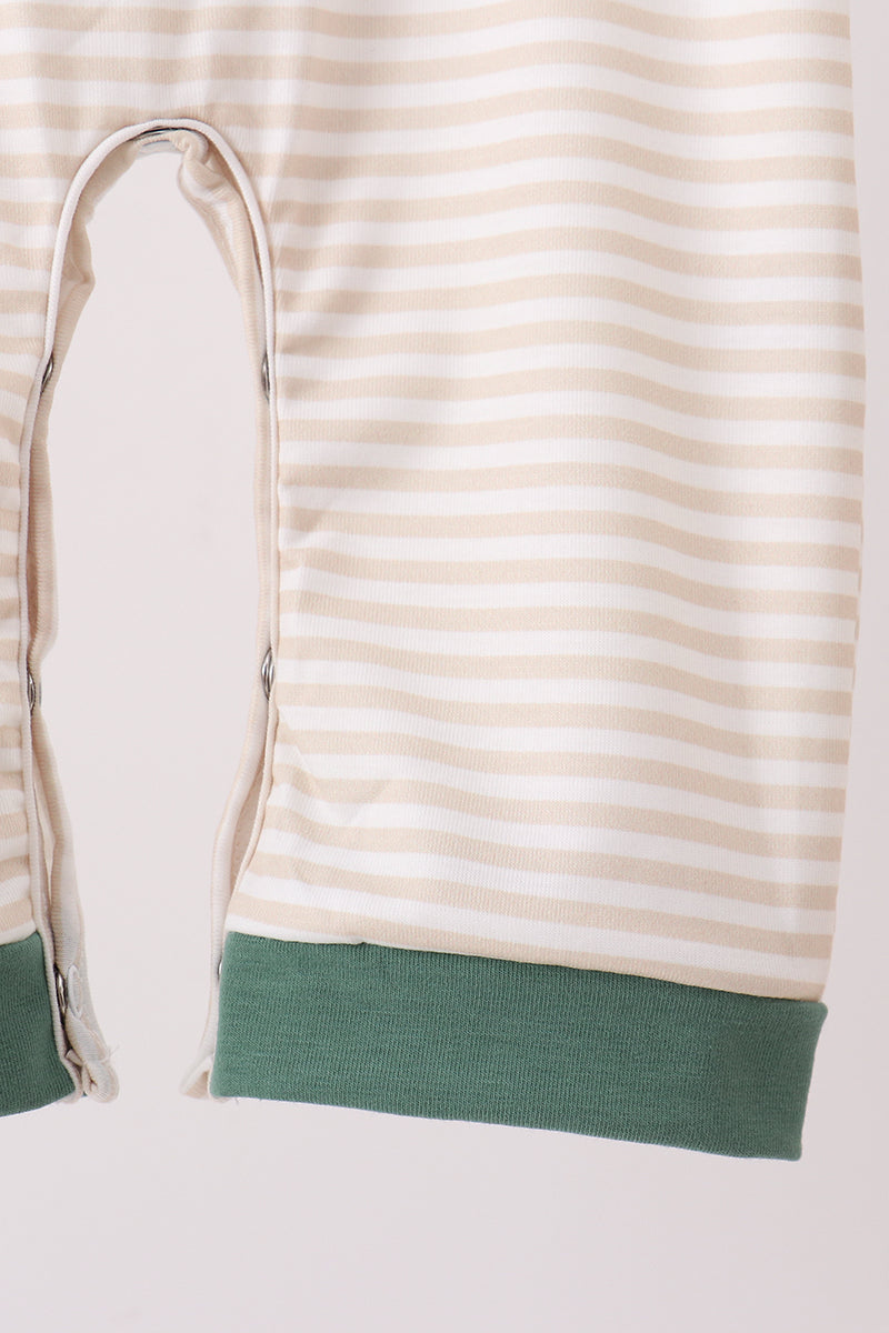  Aaria Tees