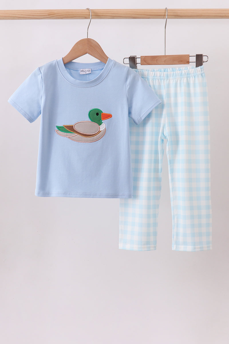  Aaria Tees