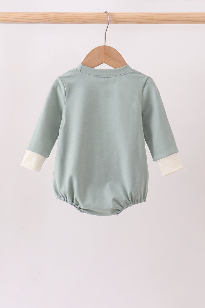 Aaria Tees