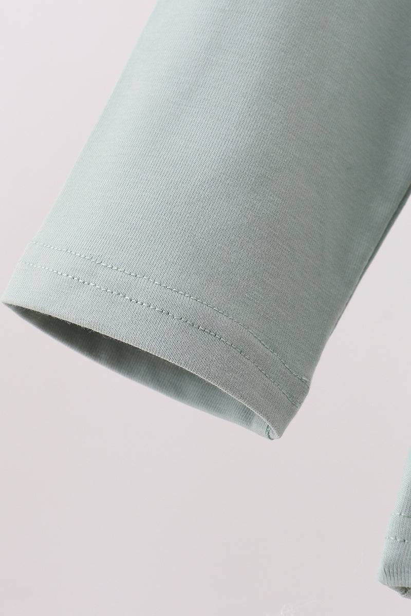  Aaria Tees