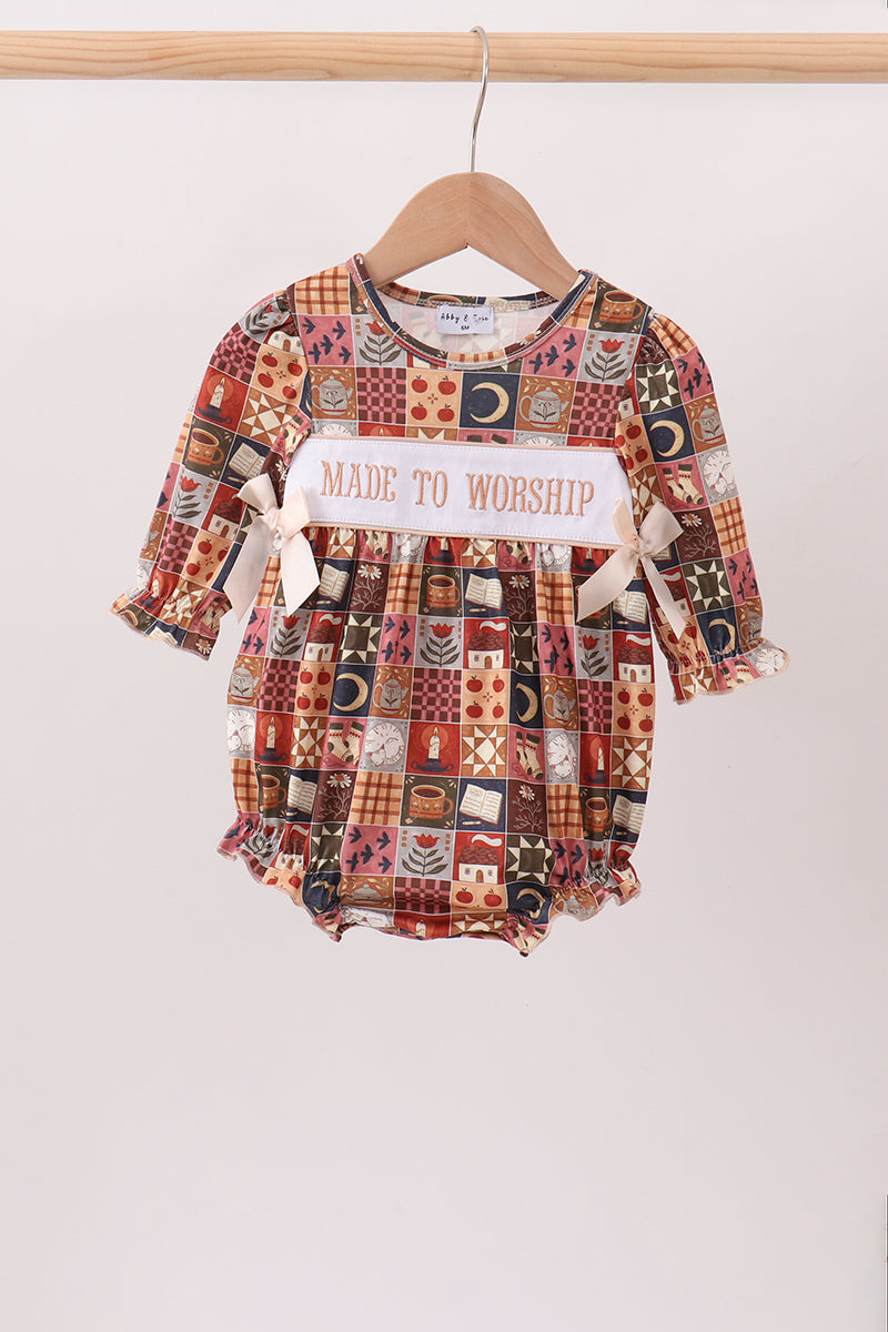  Aaria Tees