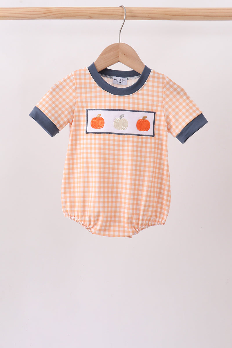  Aaria Tees