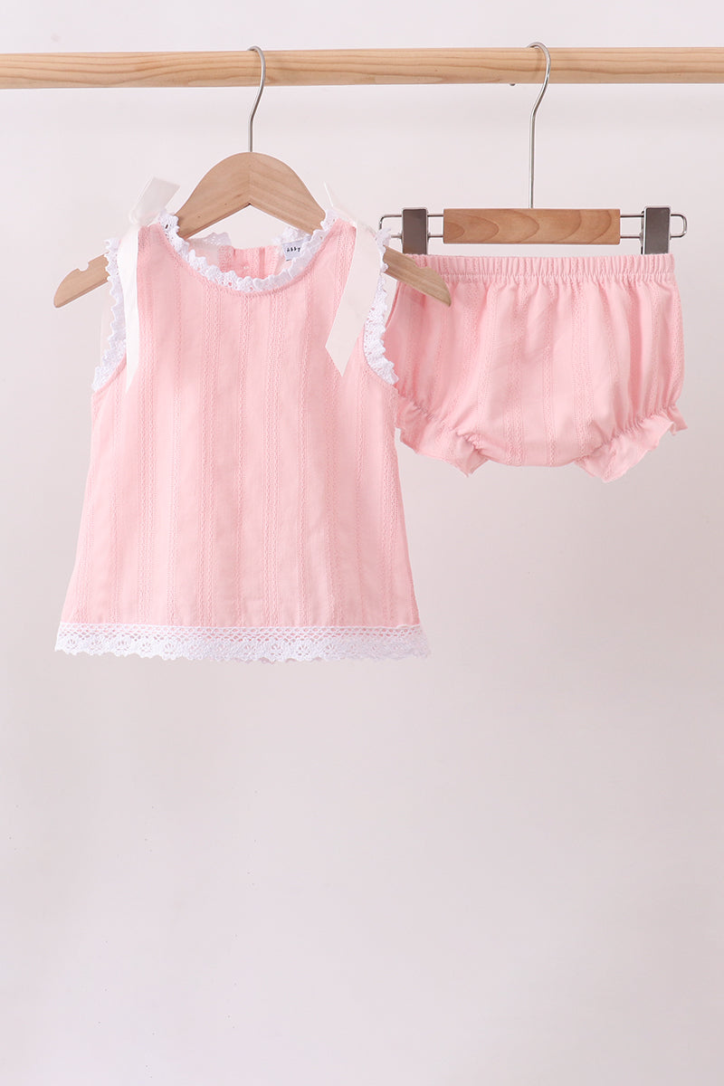  Aaria Tees