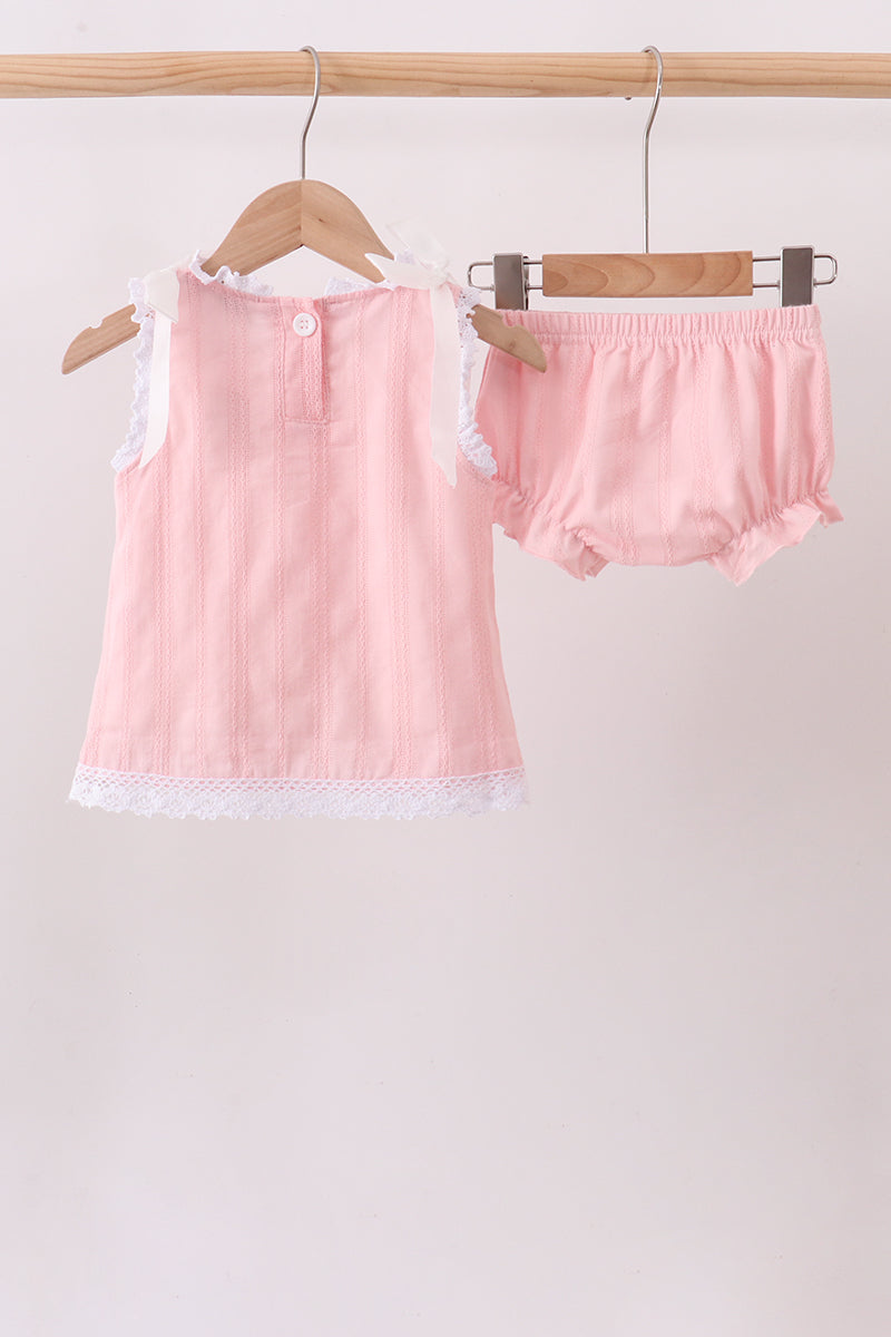  Aaria Tees