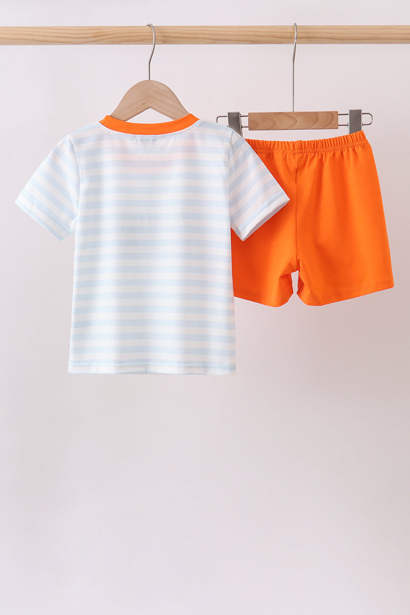  Aaria Tees