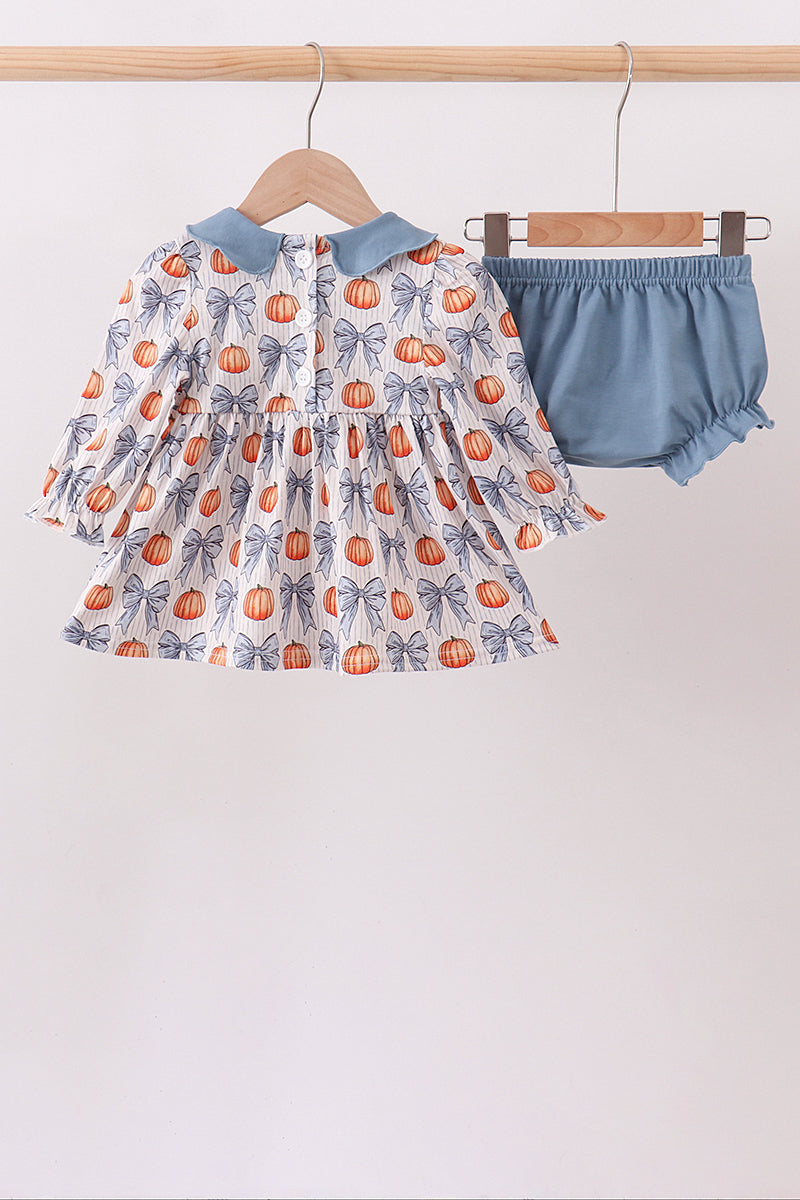 Aaria Tees