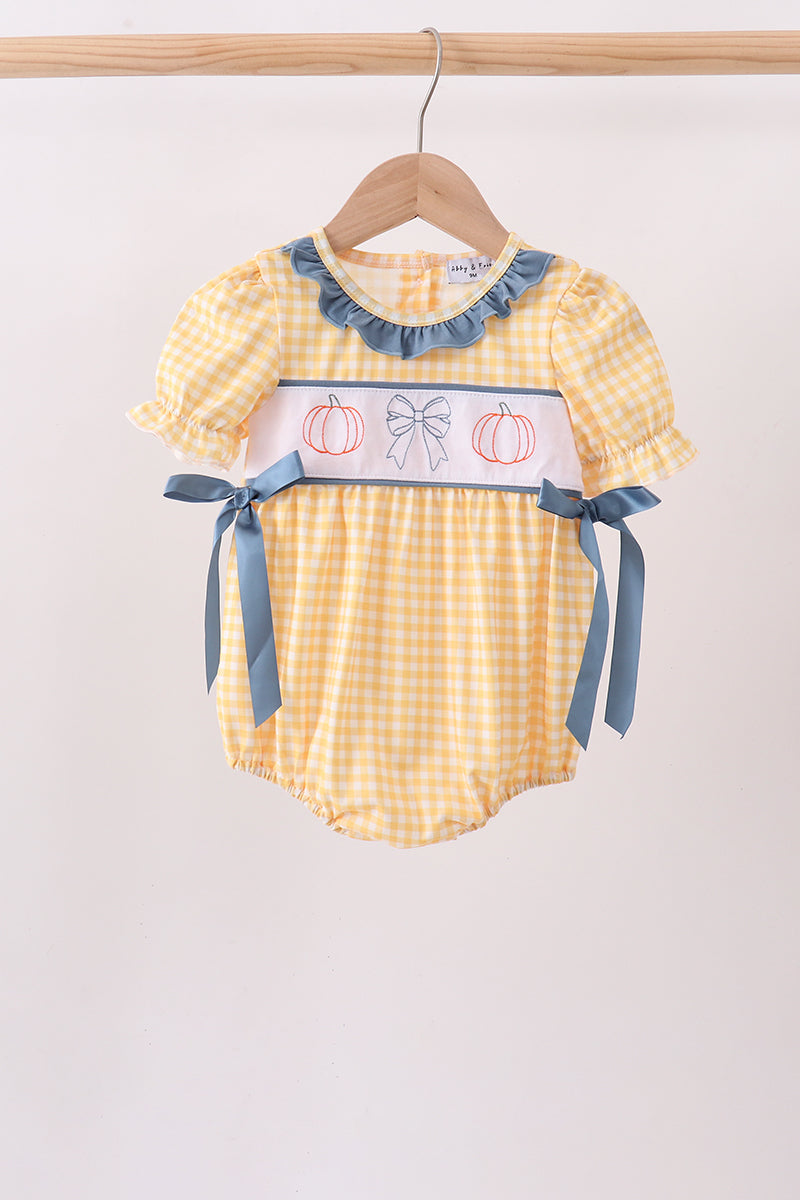  Aaria Tees