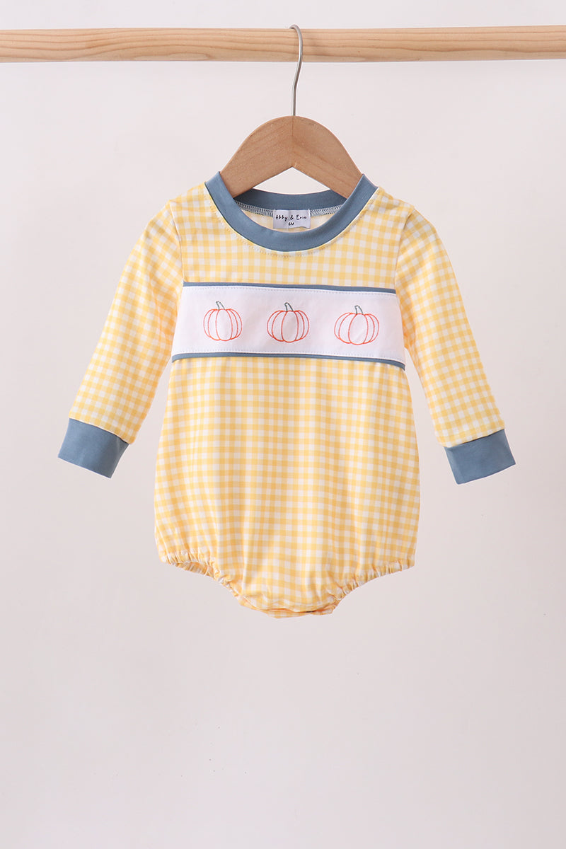  Aaria Tees