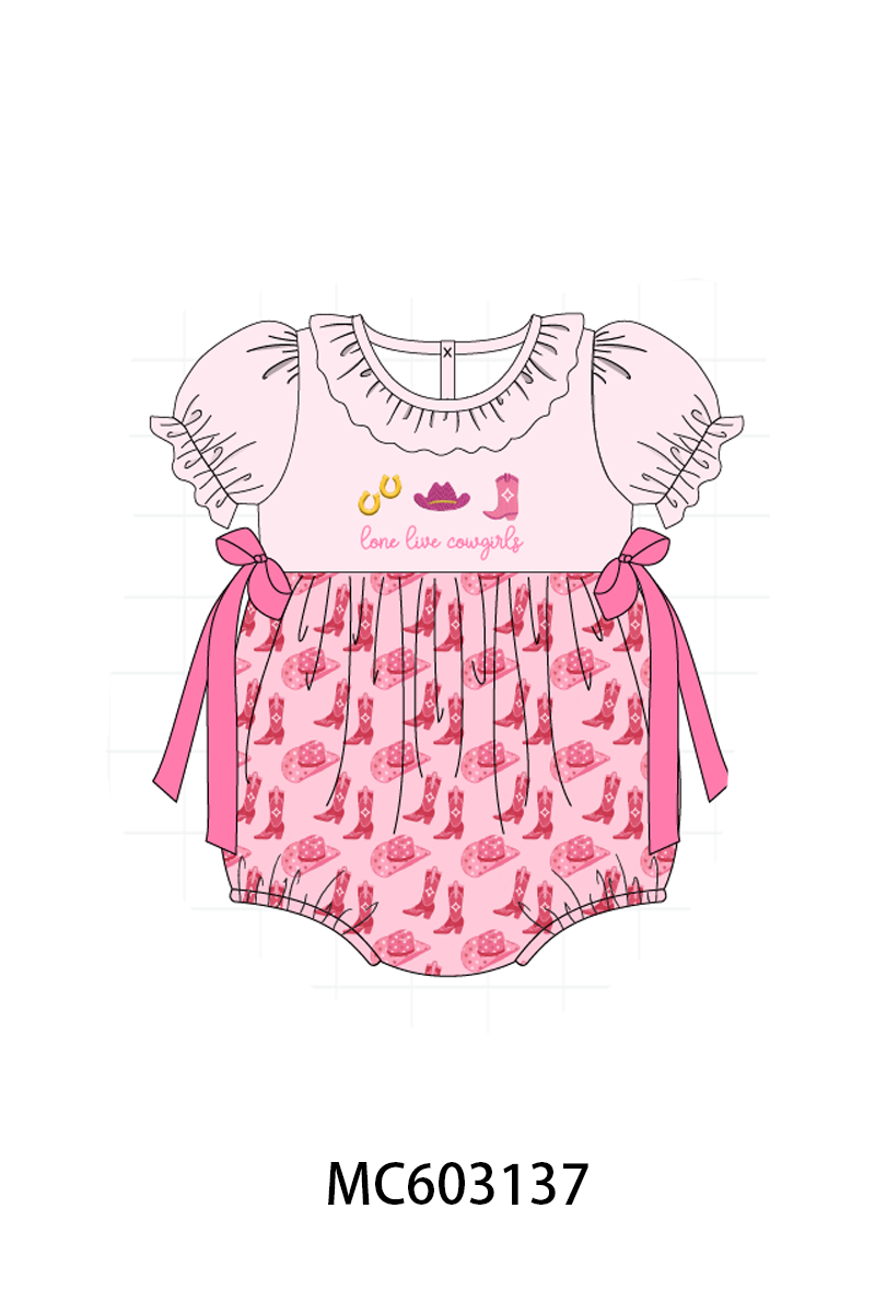  Aaria Tees