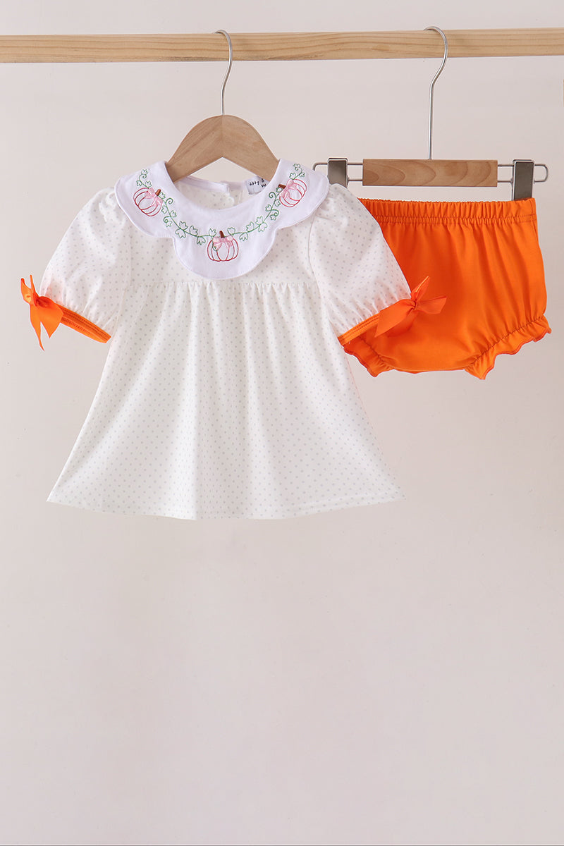  Aaria Tees