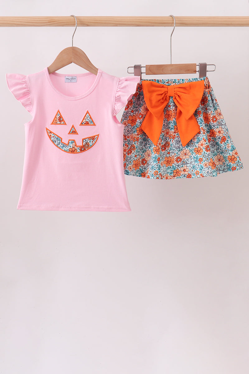  Aaria Tees