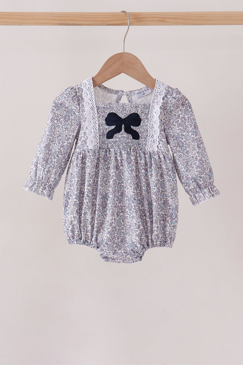  Aaria Tees