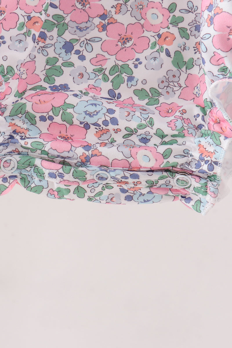  Aaria Tees