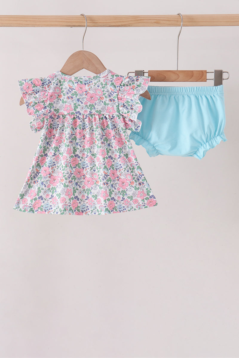  Aaria Tees