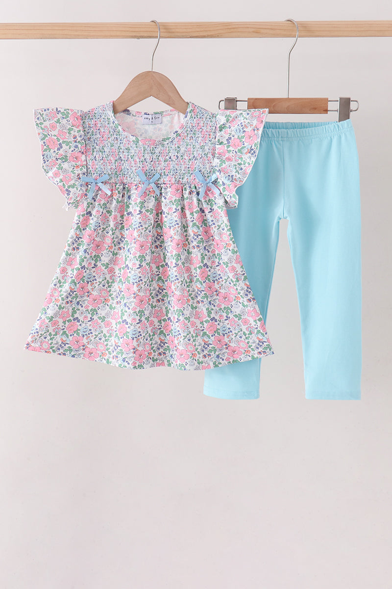  Aaria Tees