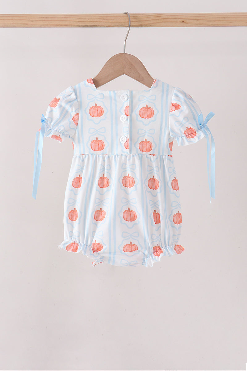  Aaria Tees