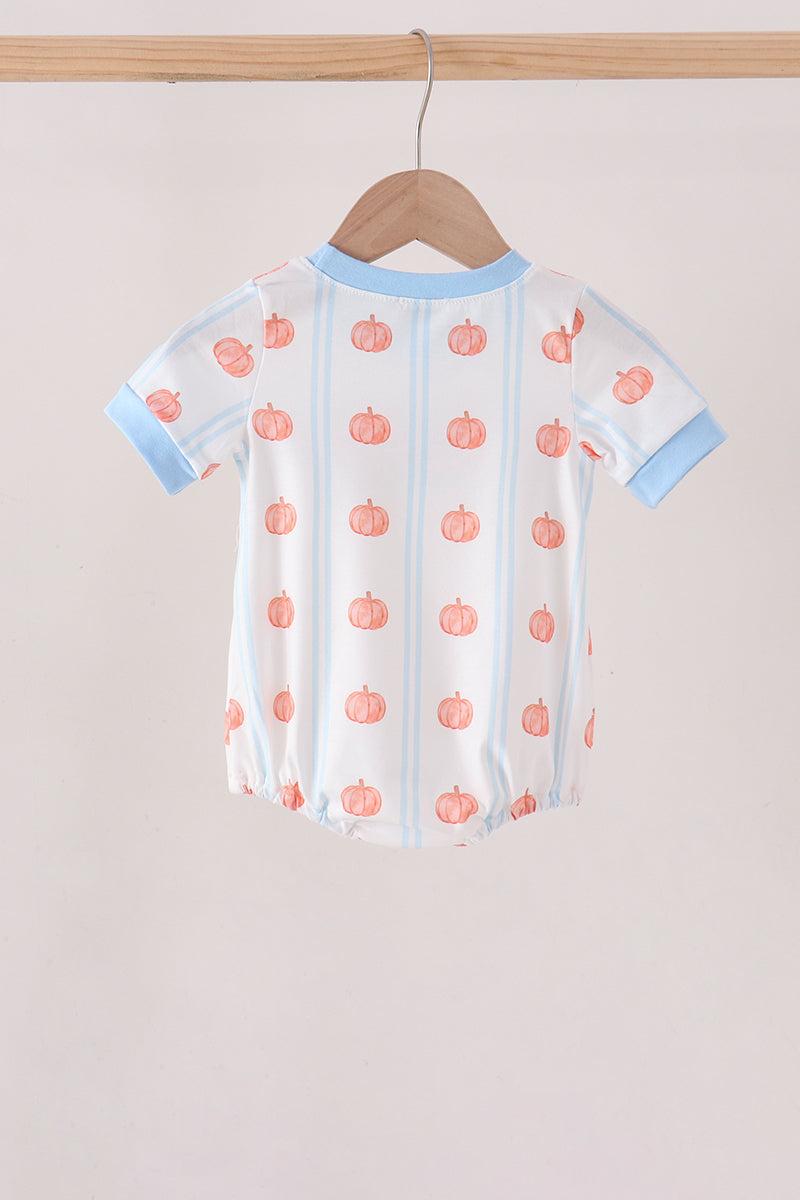  Aaria Tees