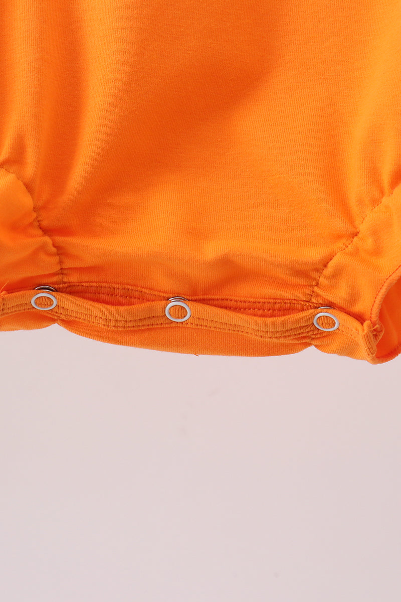  Aaria Tees