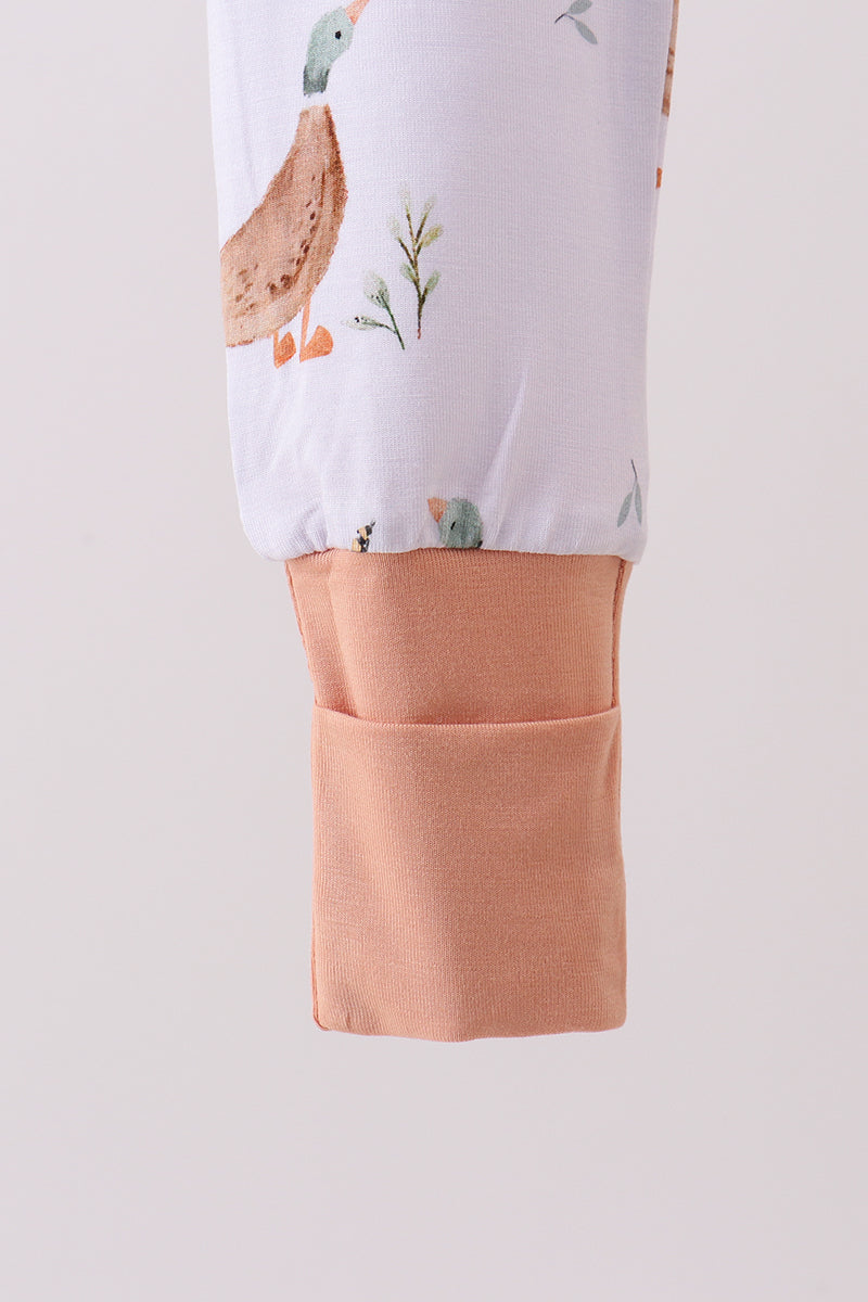  Aaria Tees