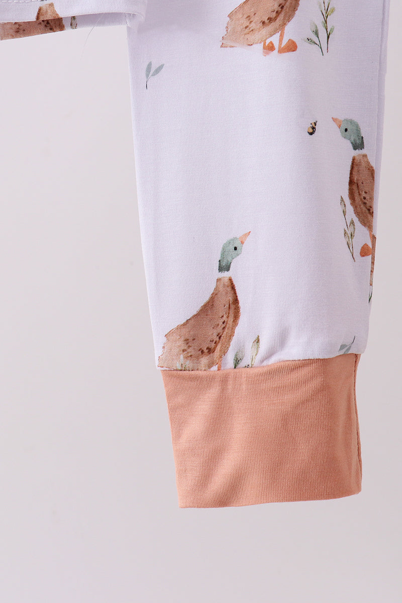  Aaria Tees