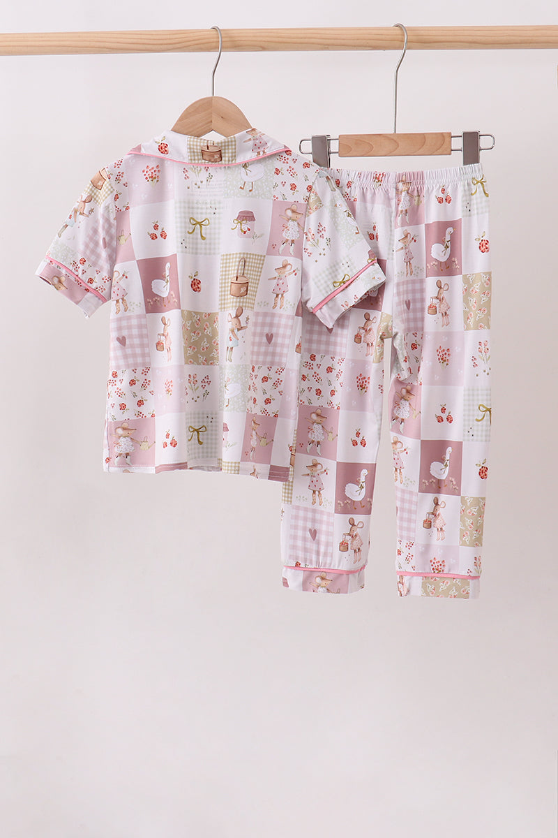  Aaria Tees