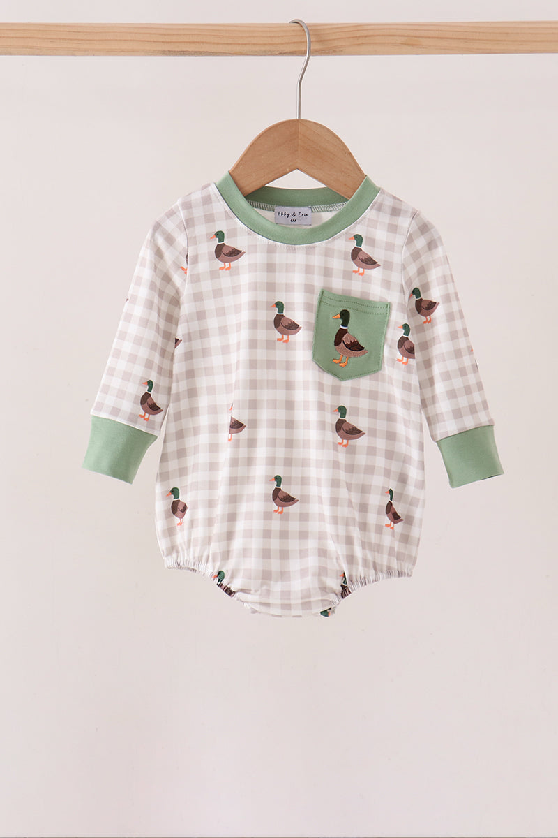  Aaria Tees