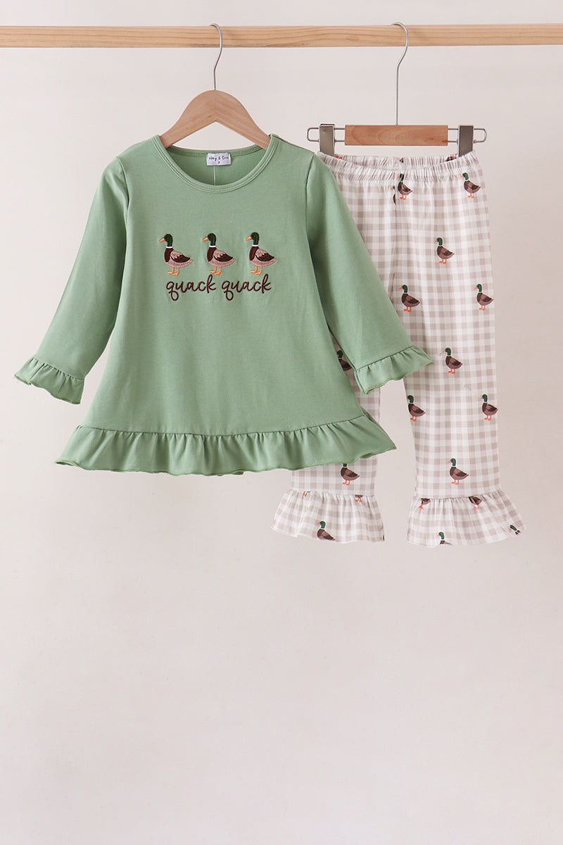  Aaria Tees