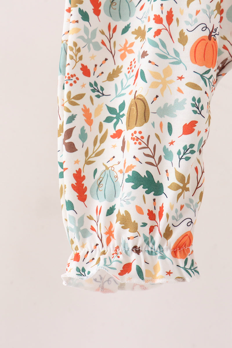  Aaria Tees