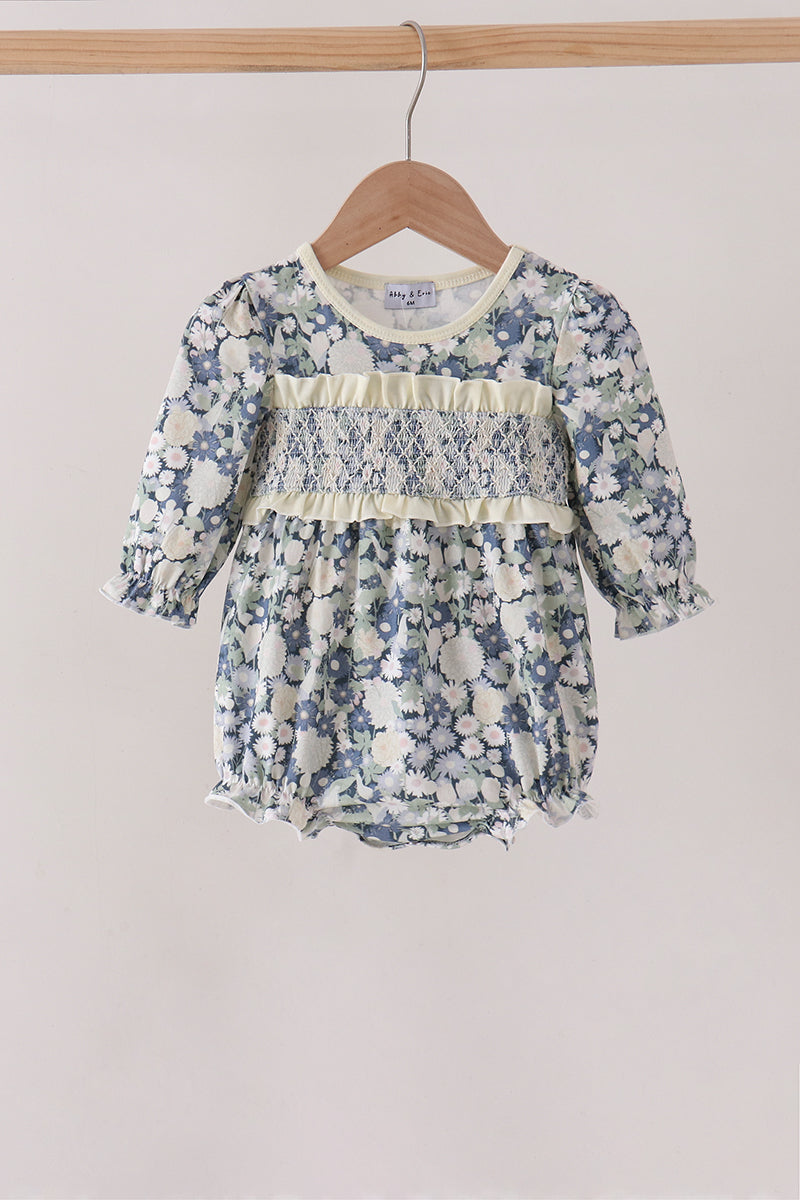  Aaria Tees