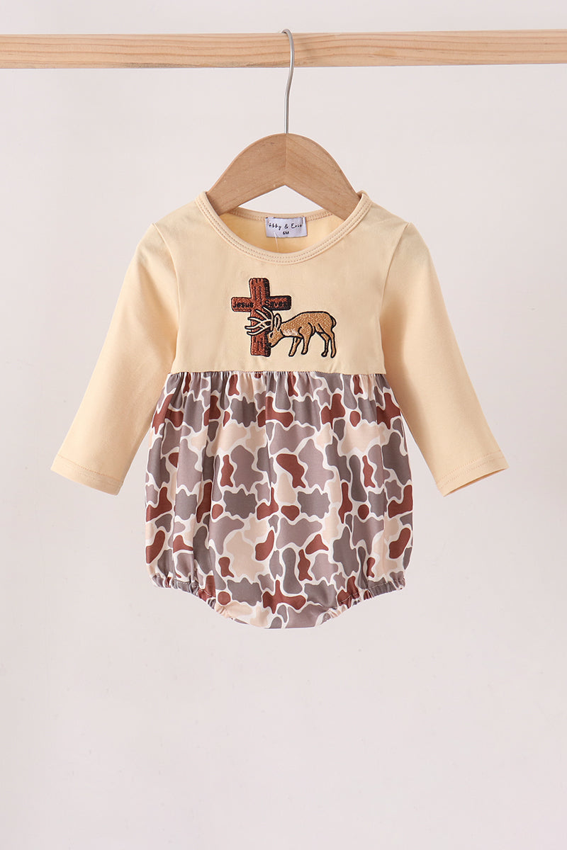 Khaki camoufalge cross deer embroidery bubble - Aaria Tees