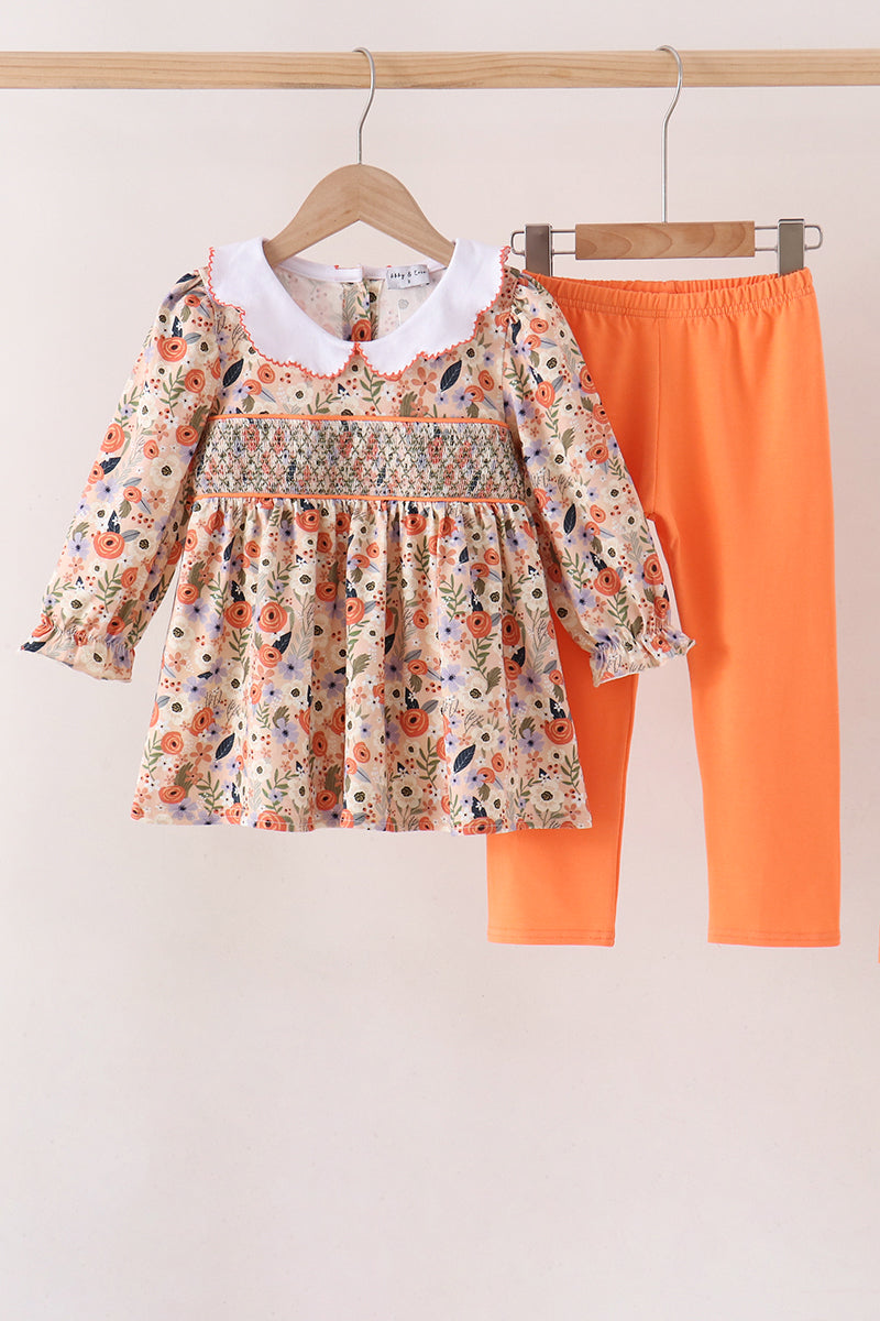  Aaria Tees