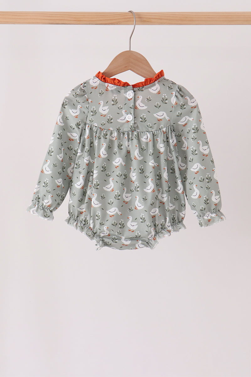 Aaria Tees