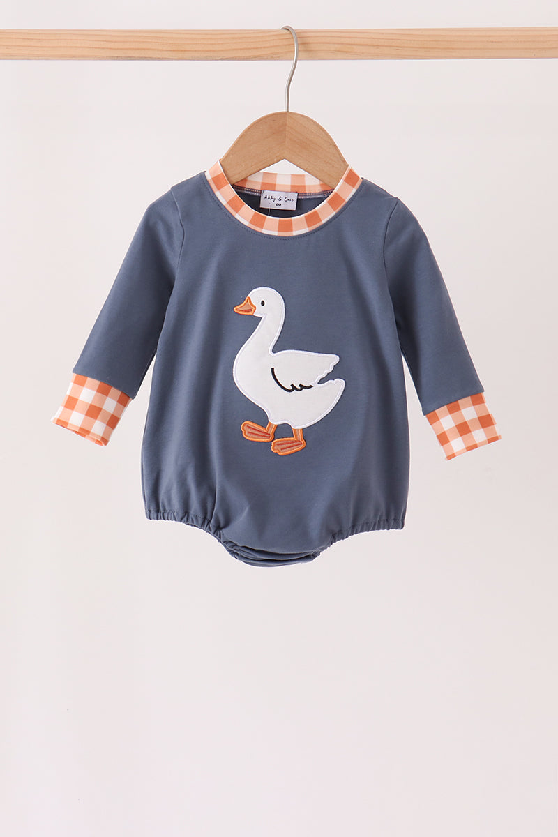  Aaria Tees