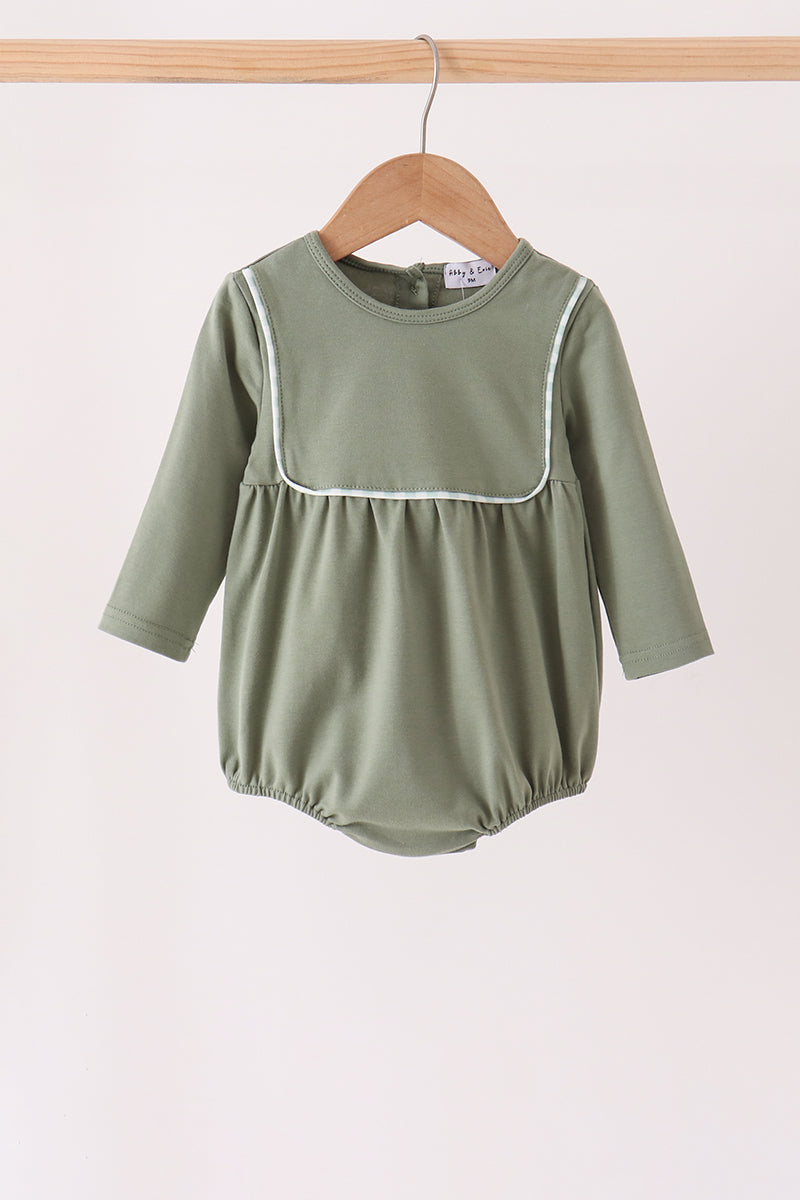  Aaria Tees