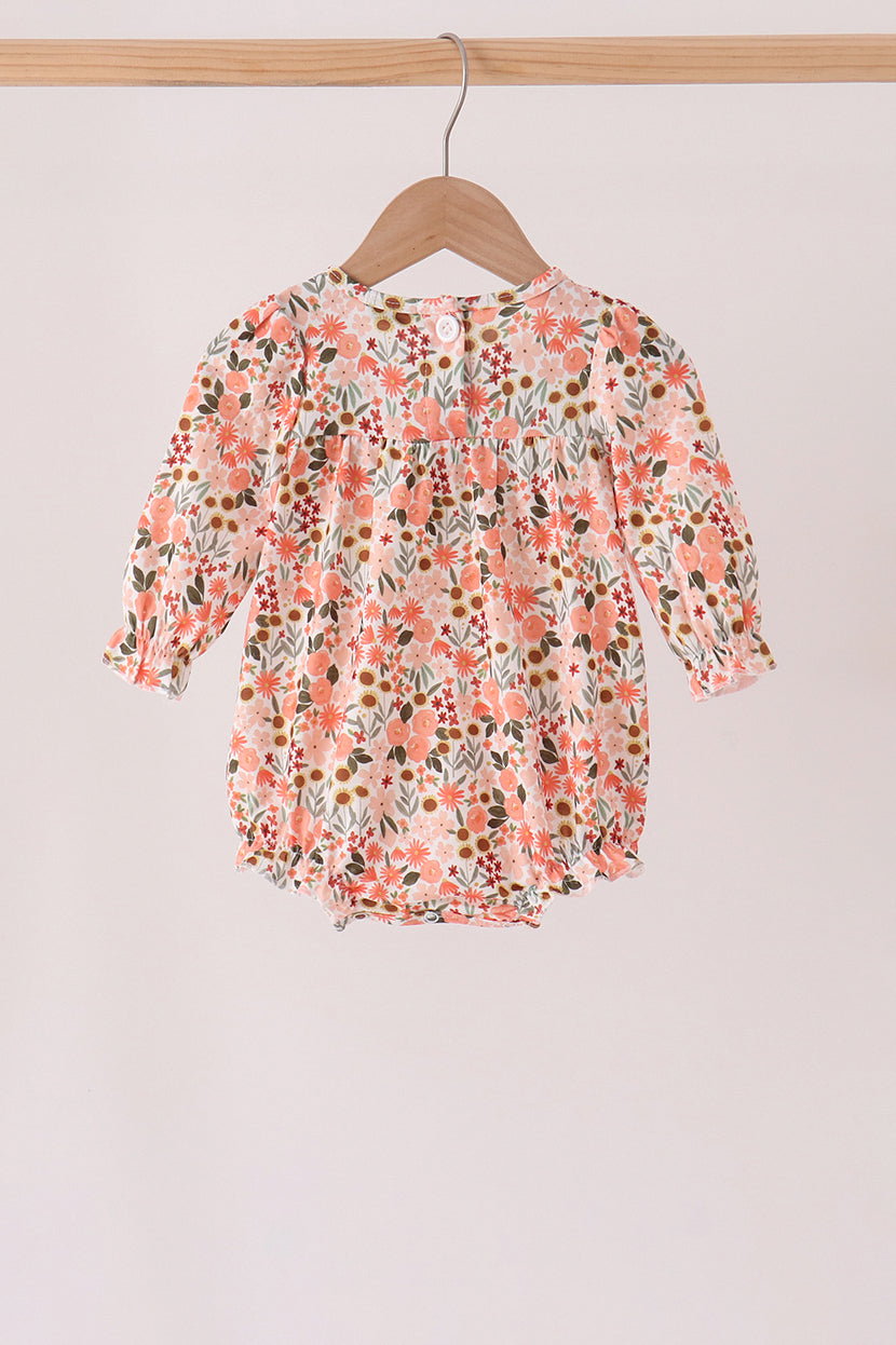  Aaria Tees