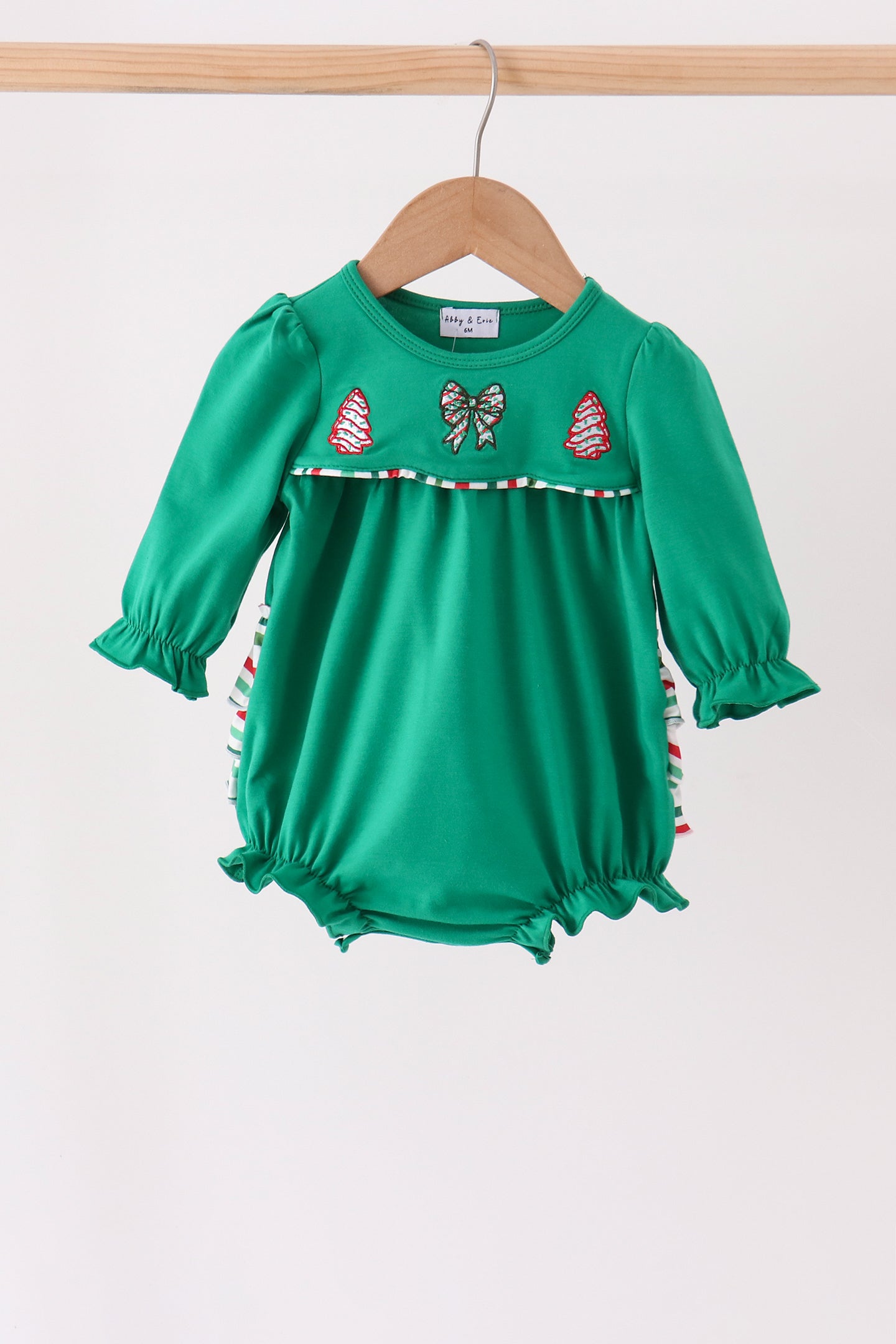  Aaria Tees
