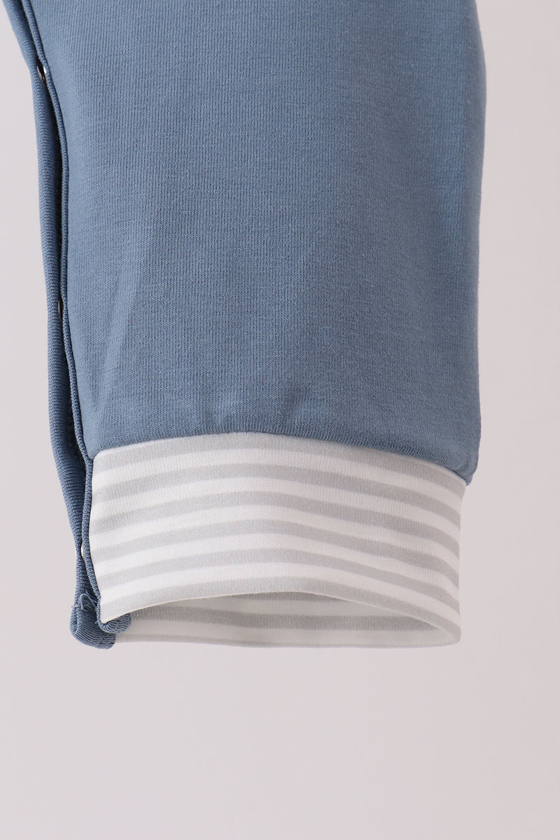  Aaria Tees
