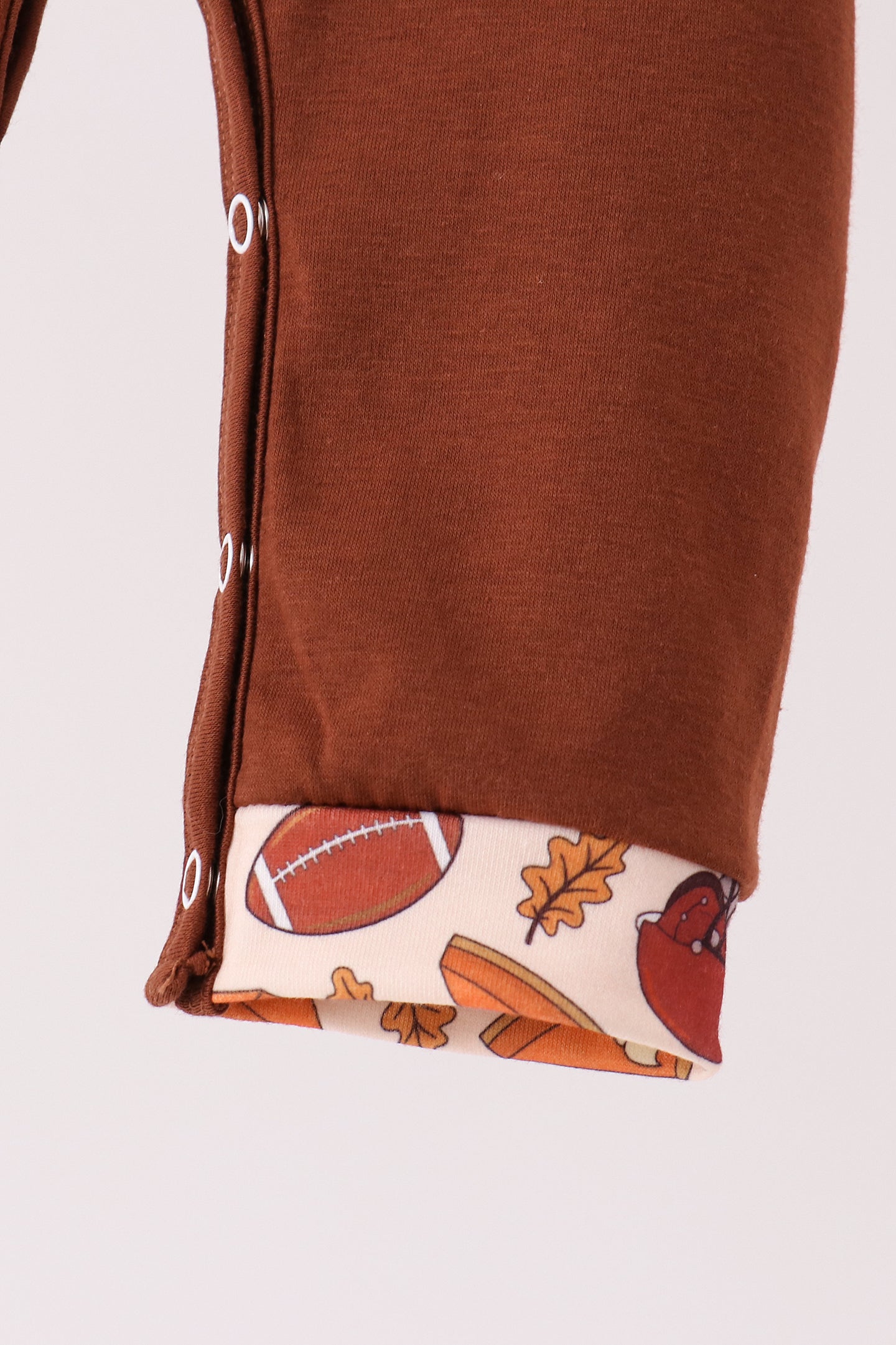 Aaria Tees
