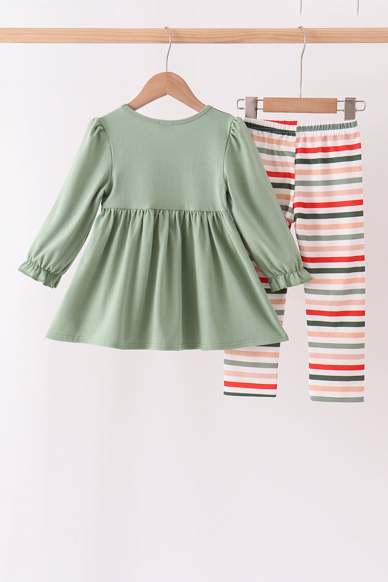 Green Reindeer Tree Embroidery Pants Set - Aaria Tees Aaria Tees