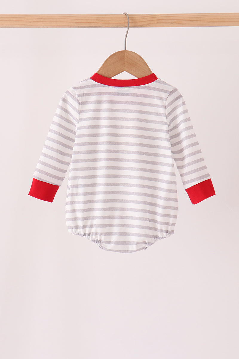  Aaria Tees