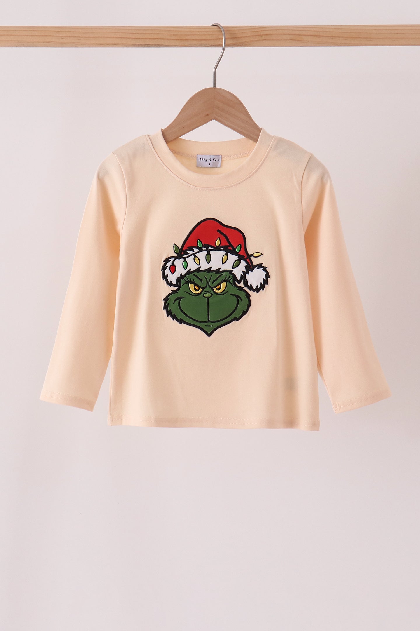  Aaria Tees