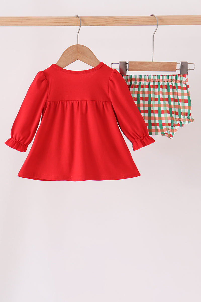  Aaria Tees