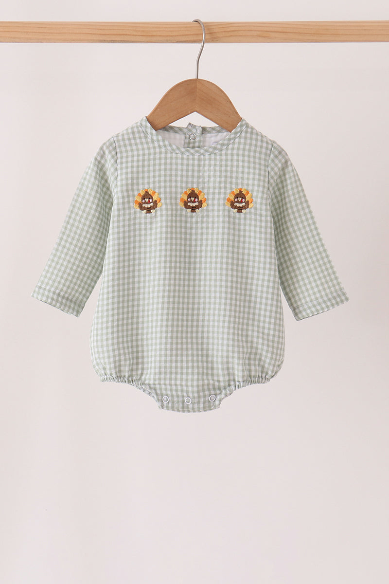  Aaria Tees