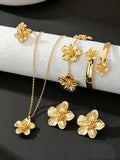 Luxury Golden Flower Suite Niche Design Necklaces Aaria Tees