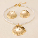 Women's Exaggerated Personalized Vacation Style Shell Simple Necklaces Aaria Tees