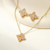 Women's Clover Diamond In The Debris Butterfly Necklaces Aaria Tees